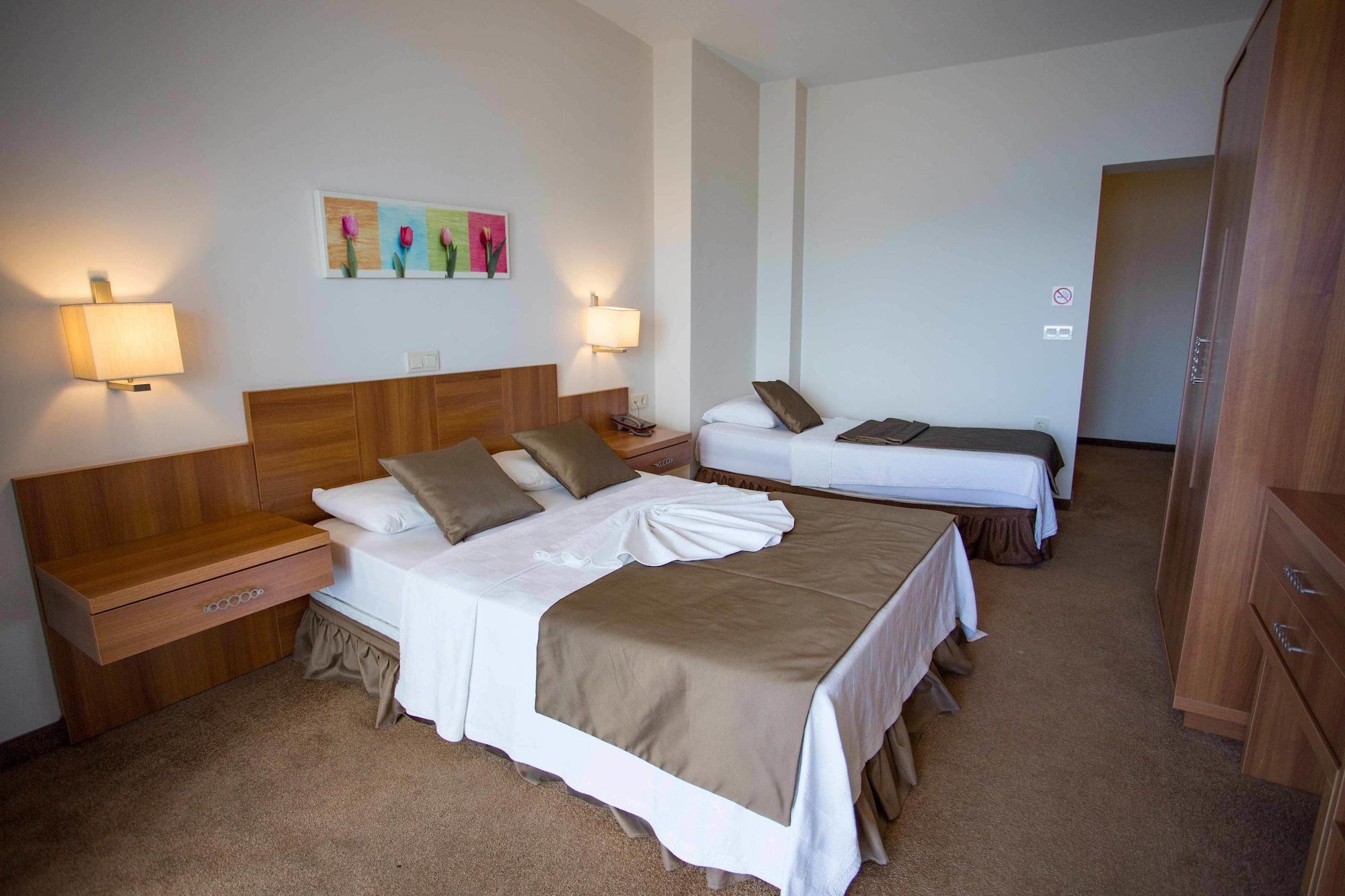 Melis Hotel Kuşadası Buitenkant foto