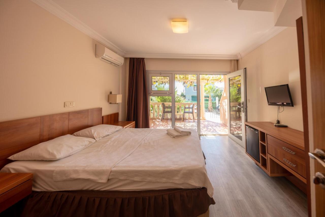 Melis Hotel Kuşadası Buitenkant foto