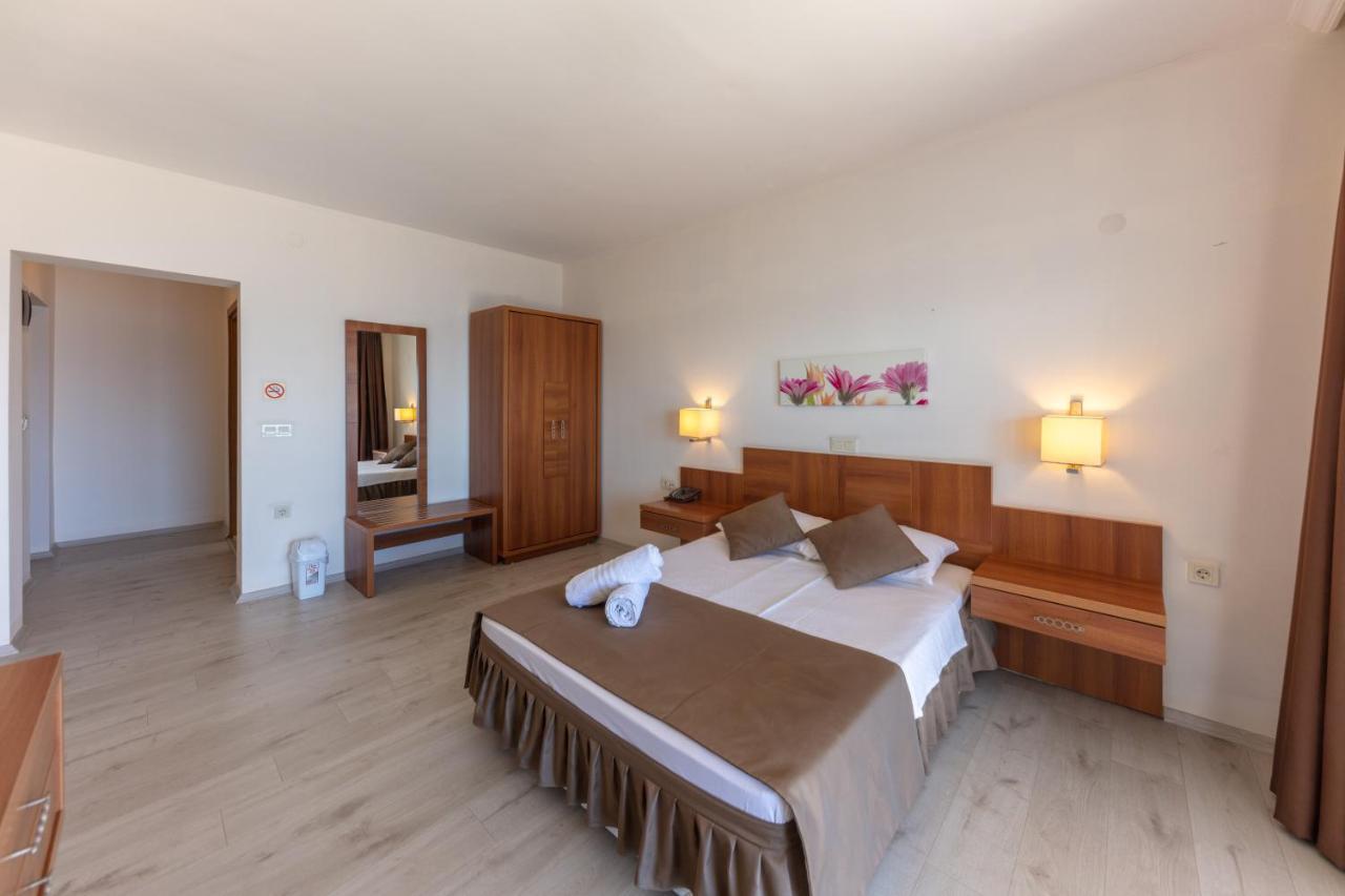 Melis Hotel Kuşadası Buitenkant foto