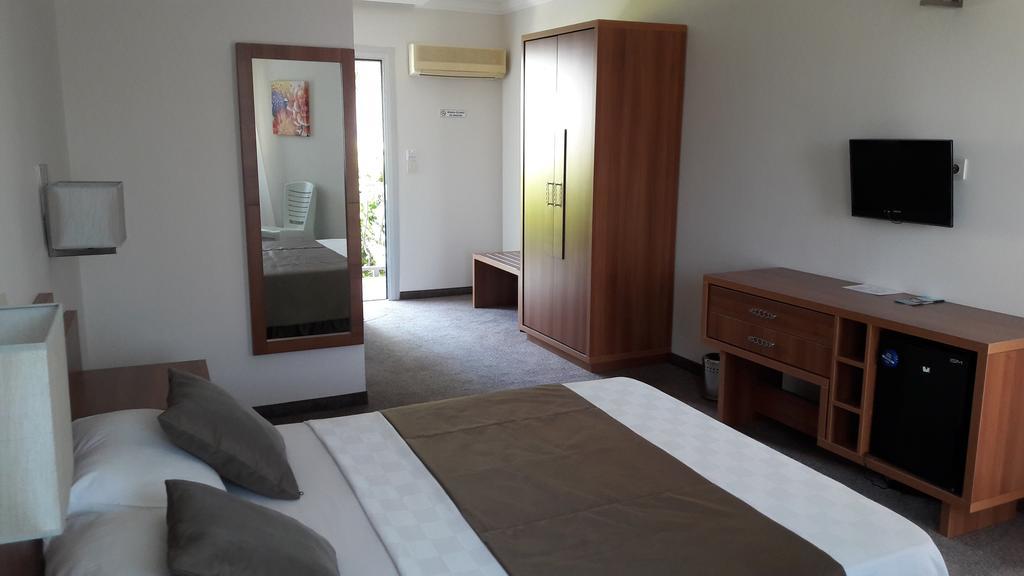 Melis Hotel Kuşadası Buitenkant foto