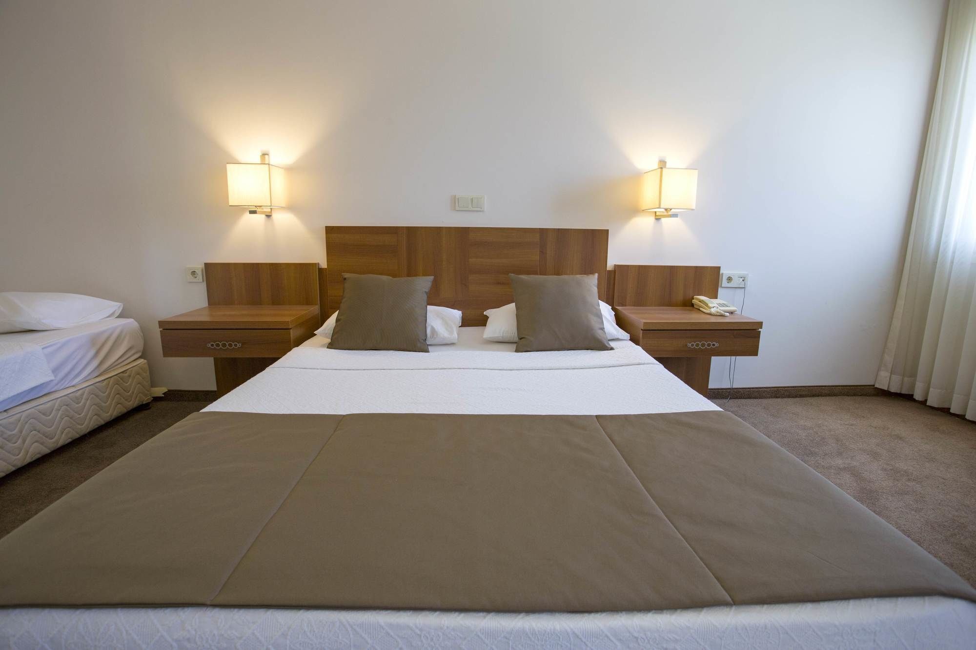Melis Hotel Kuşadası Buitenkant foto